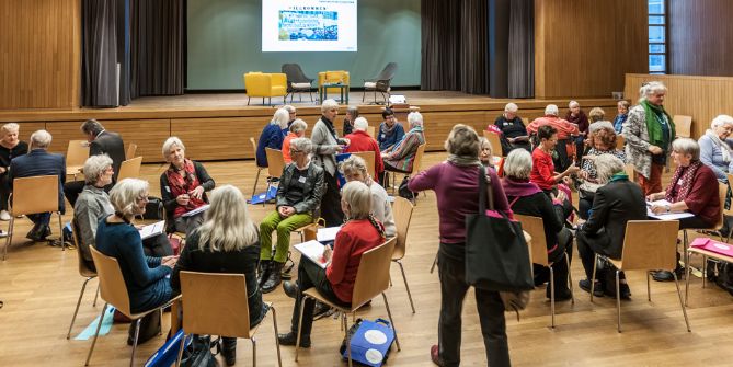 Group discussions at the GrossmütterRevolution Forum 