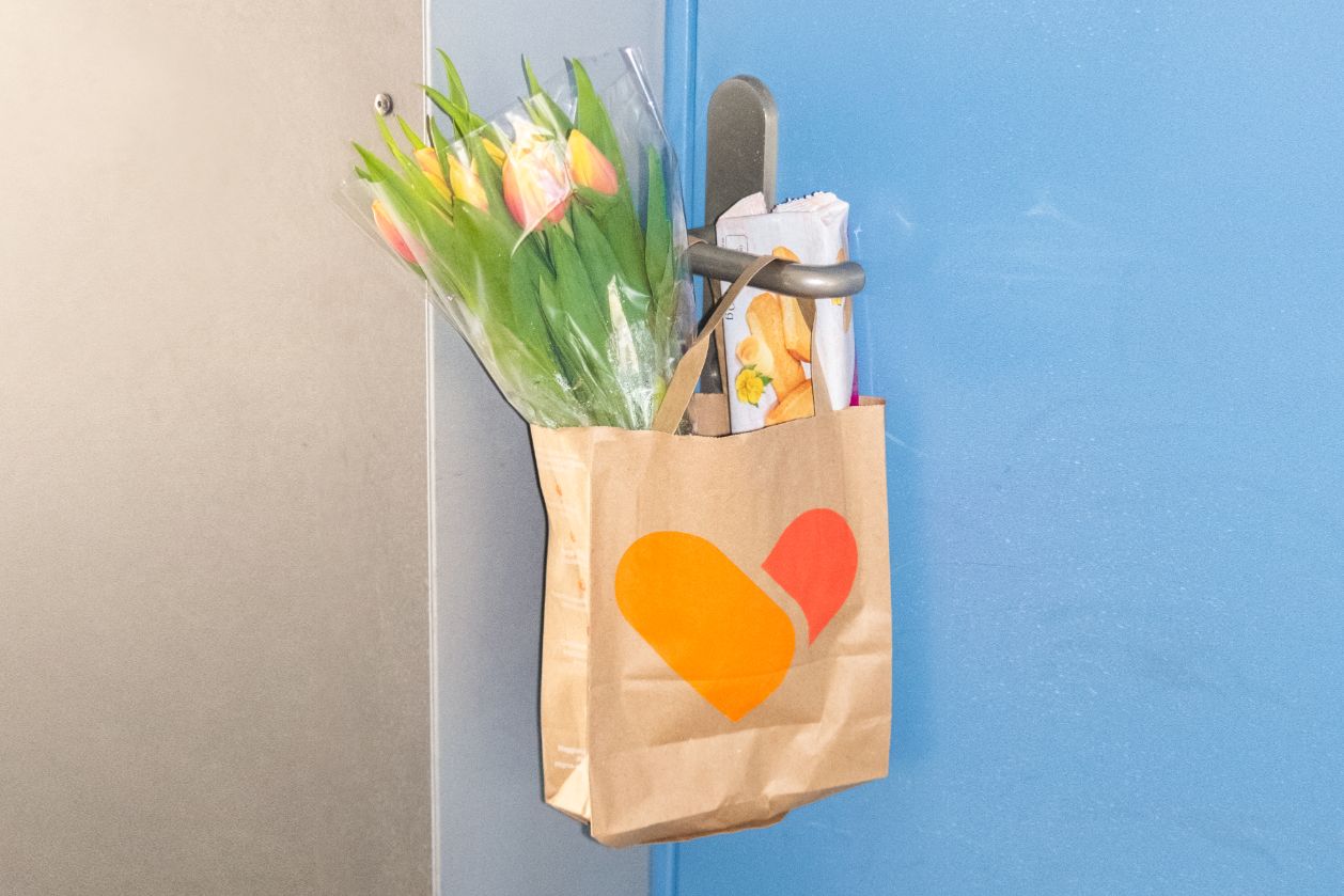 Migros_Engagement_Migrossack_BlumenundGuetsli_2880x1260_01