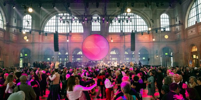 Sommer­nachts­ball_2024©nellyrodriguez-231129