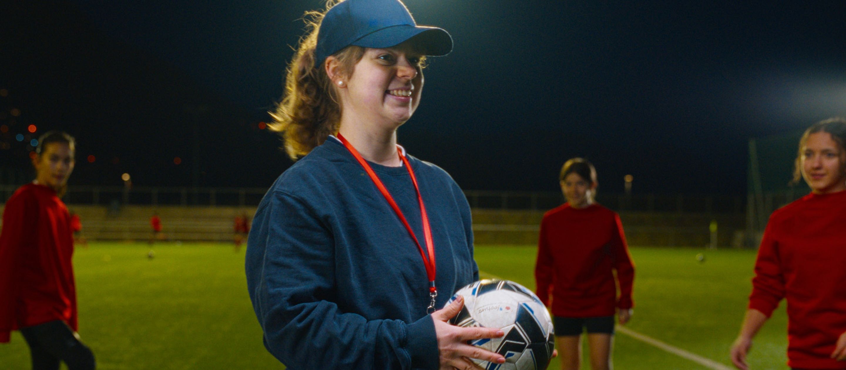 MGB_Mitmachinitiative_PLUS_LP_Ideenwettbewerb_2880x1260px_Fussball_ohne