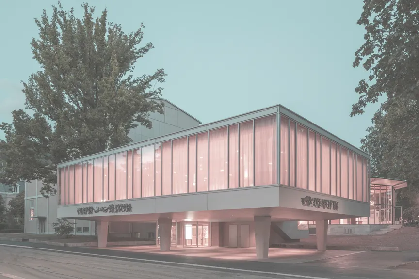 buehne-kurtheater.jpg