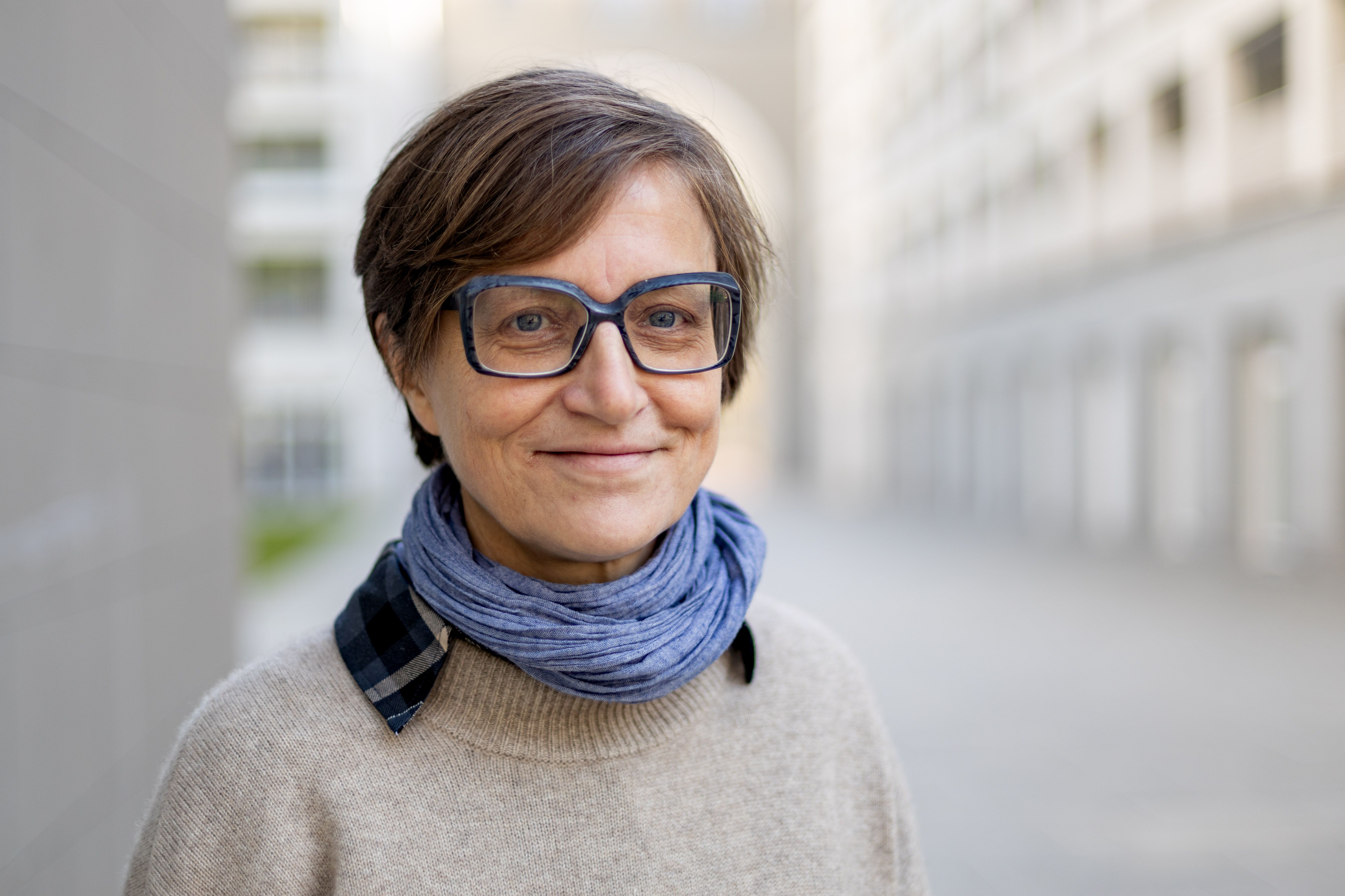Anna-Sutter-1.jpg