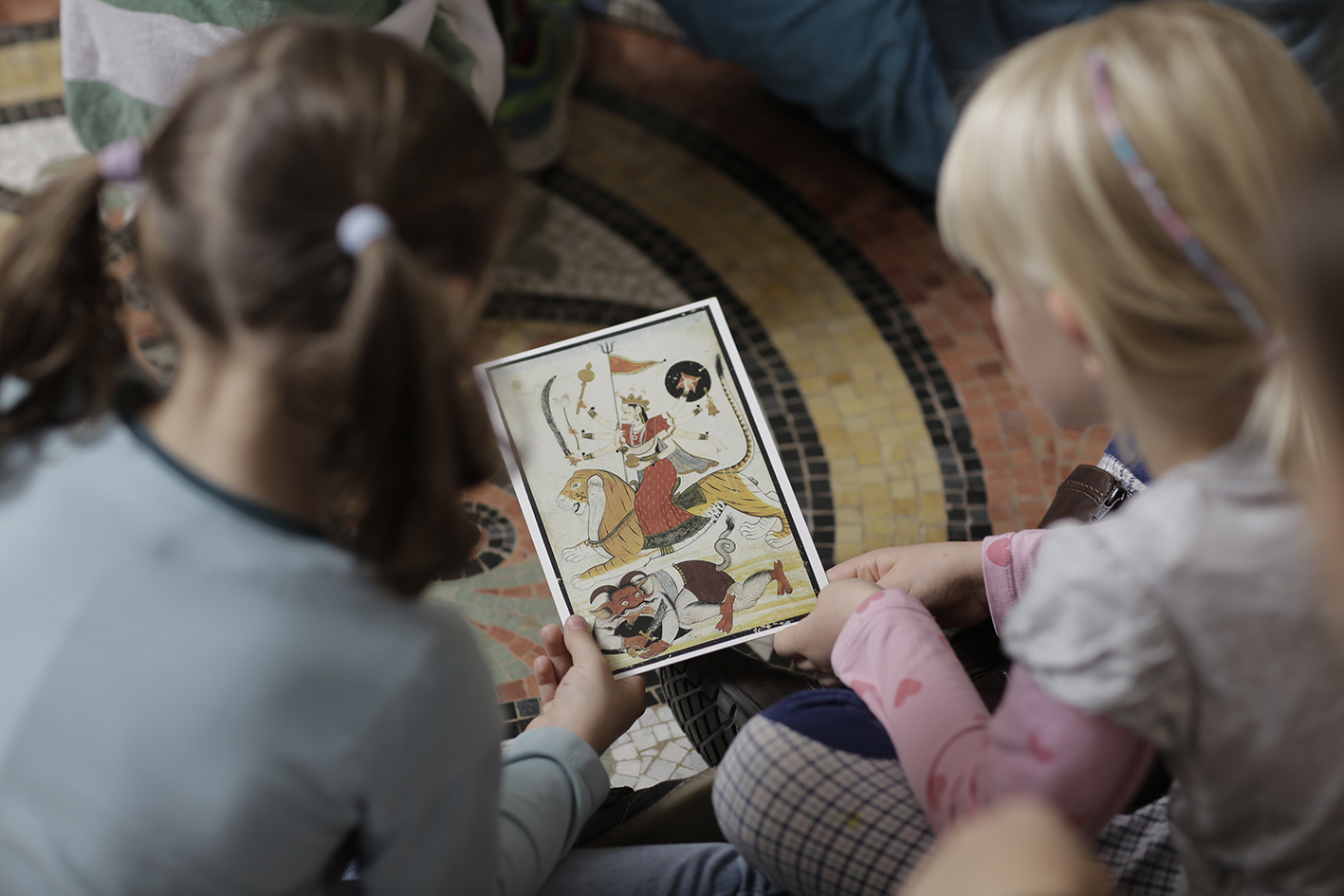4120-projekt-header-migros-pionierfonds-museum-rietberg-sava-hlavacek.jpg