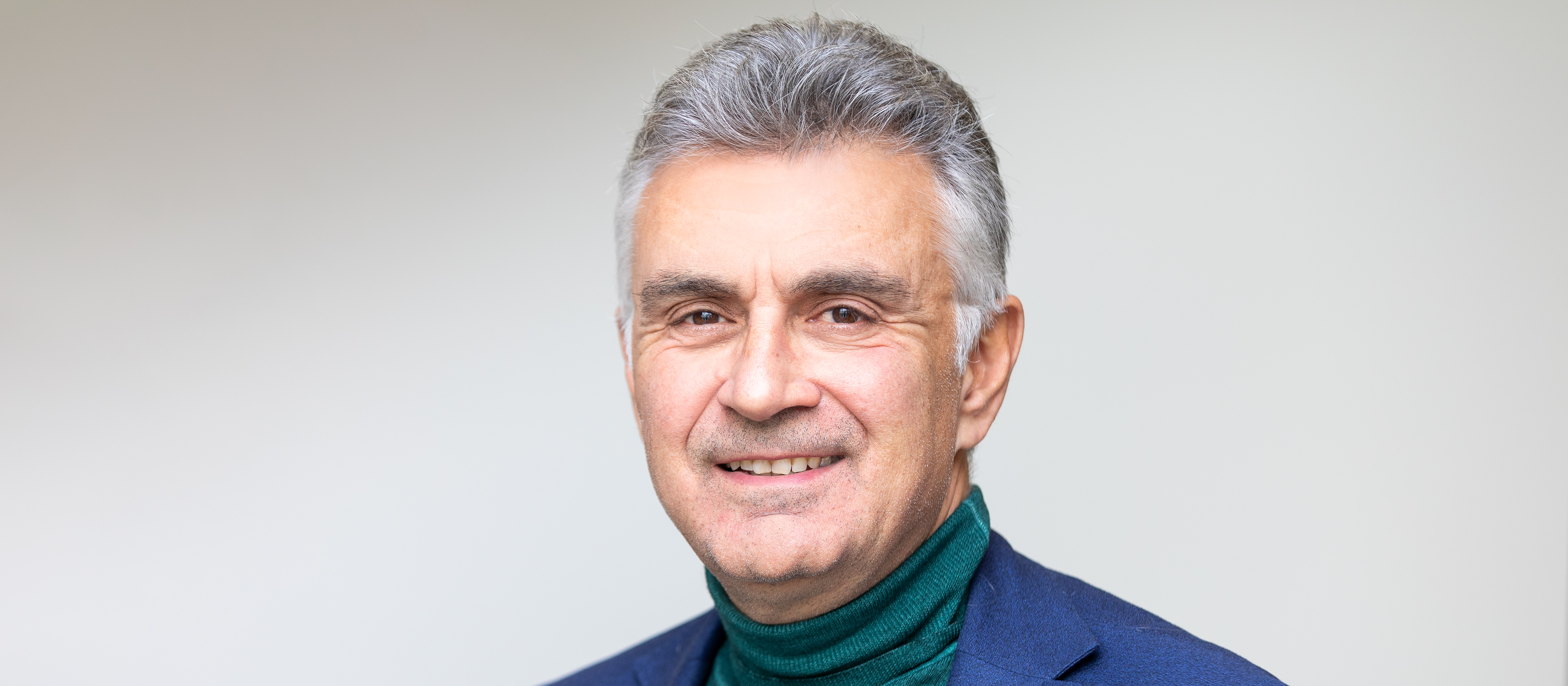 Mischa Damev